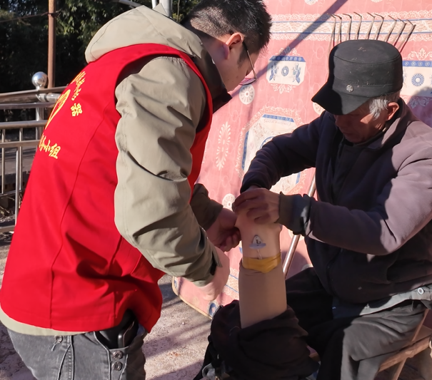 假肢师下乡：传递希望，重塑生活